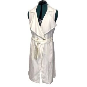 White House Black Market Sleeveless Trench Coat M Crema Luster Twill Duster Vest